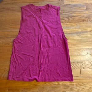 Lululemon muscle tank